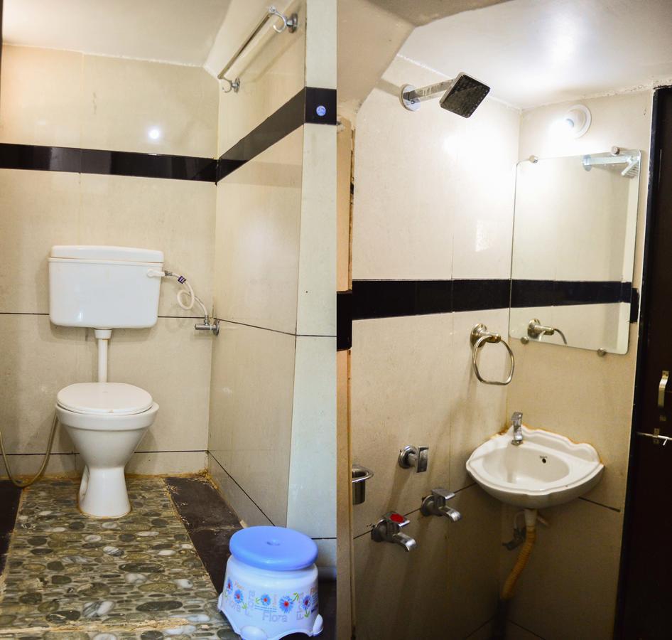 Hotel Shree Dwarkadhish Palace Ujjain Exterior photo